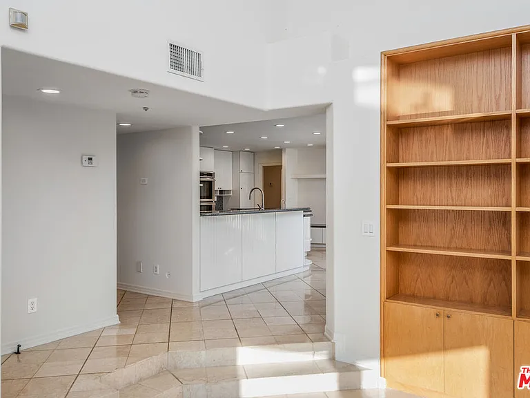 7940 Vulcan Dr — Photo 27