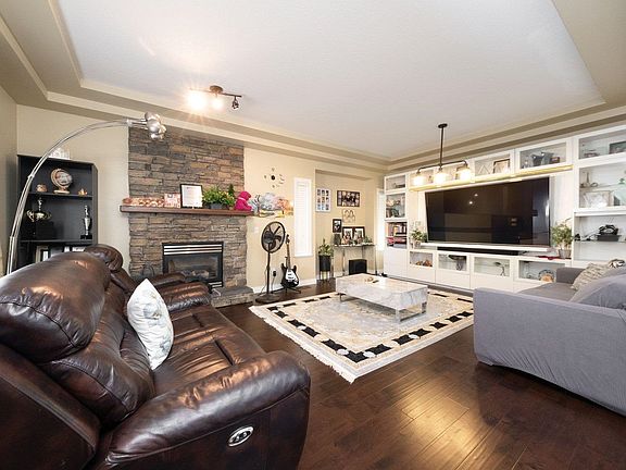 2nd image of 23622 111a Ave