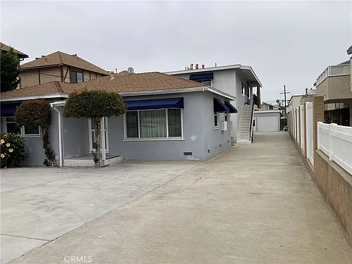 2607 Rockefeller Ln Photo 1