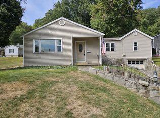 27 Bissell Pl, Seymour, CT 06483