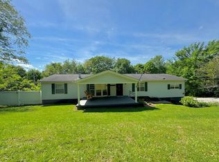 1919 Roberts Ridge Rd, Moundsville, WV 26041