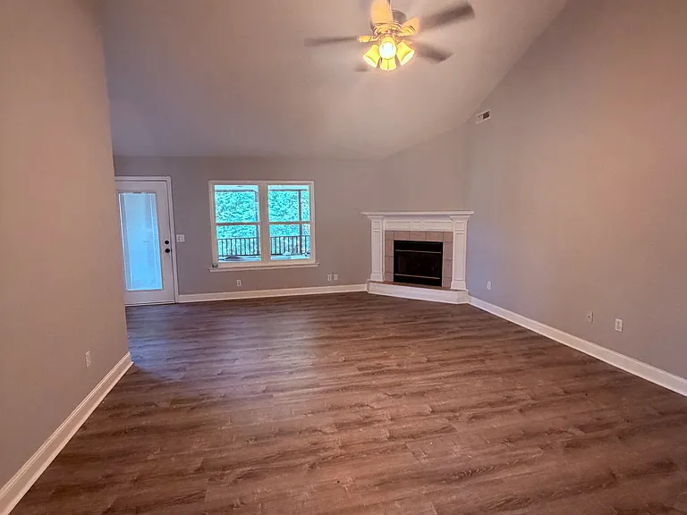 5793 Sunburst Ct — Photo 10