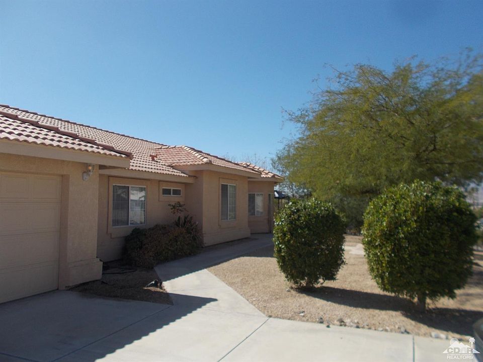 1st image of 66633 Mission Lakes Blvd