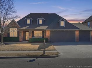 1916 E 133rd Ct, Bixby, OK 74008