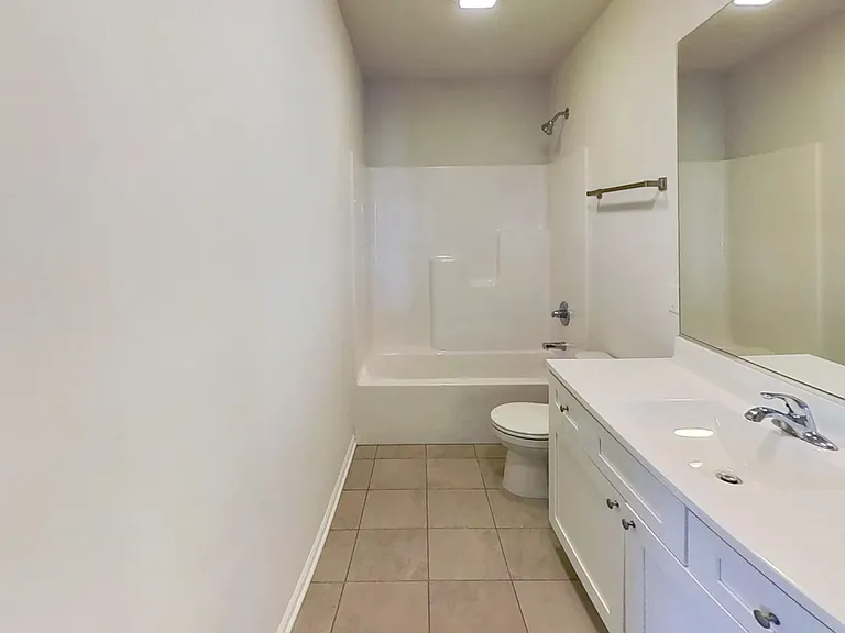 3036 W 82nd Pl — Photo 16