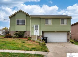 11916 Newport Ave, Omaha, NE 68164