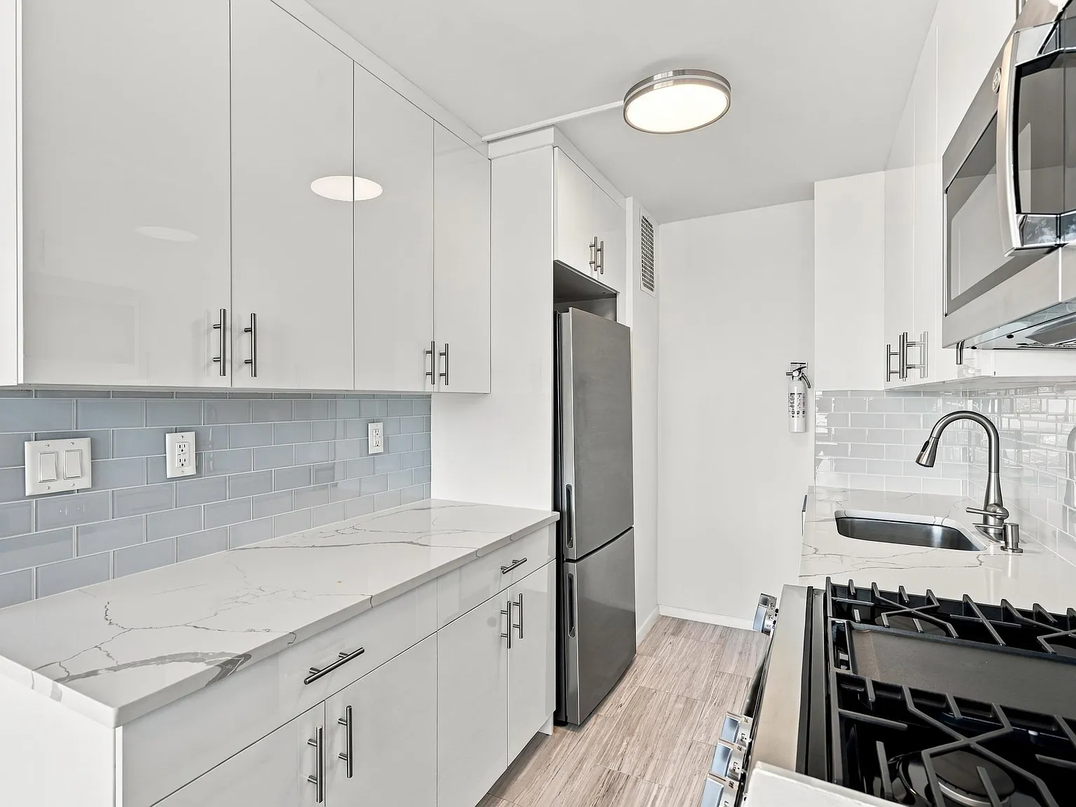 The Lenox — Photo 2