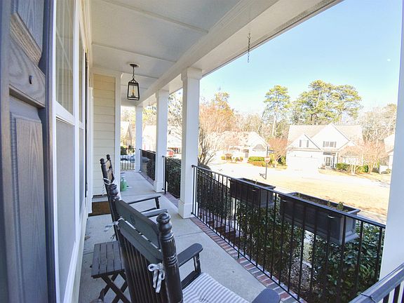 5th image of 226 Thacher Loop