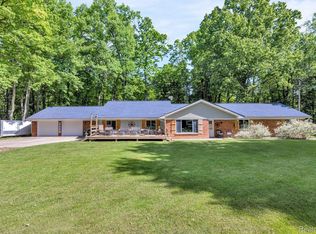 3342 Treetop Ln, Attica, MI 48412