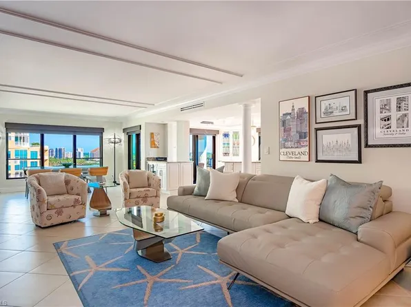 4451 Gulf Shore BLVD N #1705, NAPLES, FL 34103