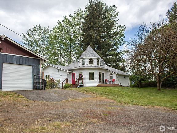 5th image of 112 Sheridan Avenue