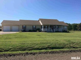 4561 N Hotze Rd, Salem, IL 62881