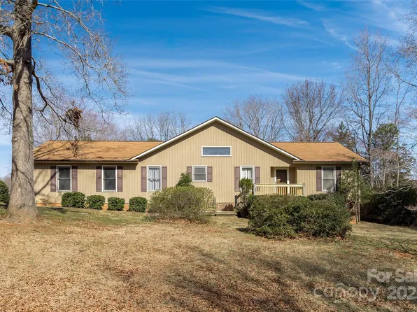 7753 Old Post Rd, Denver, NC 28037