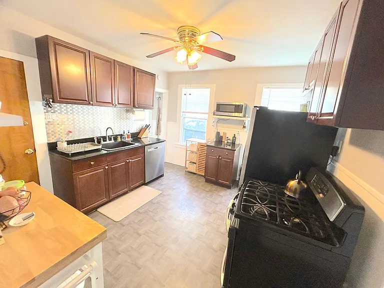 59 Morehouse St #1 — Photo 10