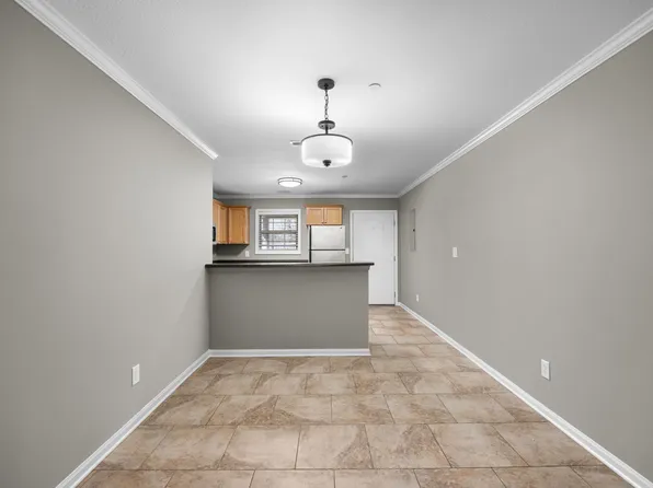 Timber Apartments, 102 Timbers Pl #Bcde1f029, Florence, AL 35630