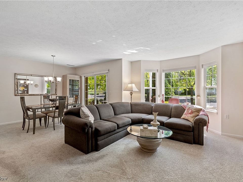 1005 Canyon View Rd APT A, Sagamore Hills, OH 44067 Zillow