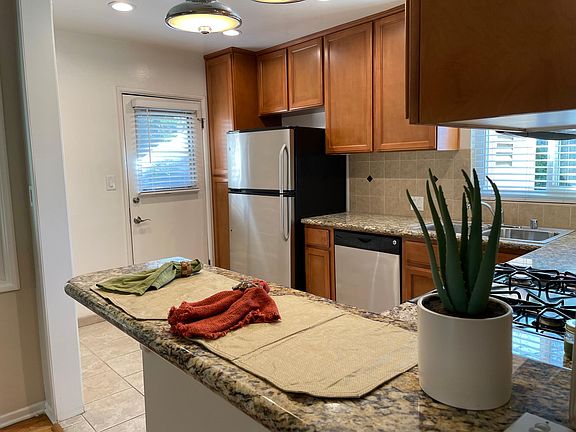10708 kitchen island