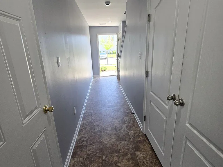 7720 Village Park Dr — Photo 4