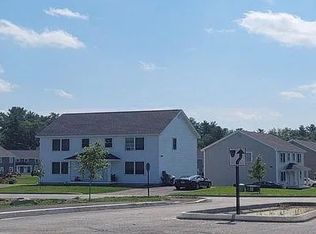 32 Chamberlain Dr, Windham, ME 04062