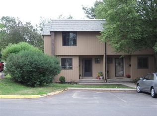 1 Willow Ct, Cromwell, CT 06416