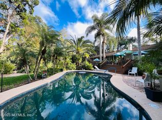 1105 Vale Orchard Ln, Jacksonville, FL 32207