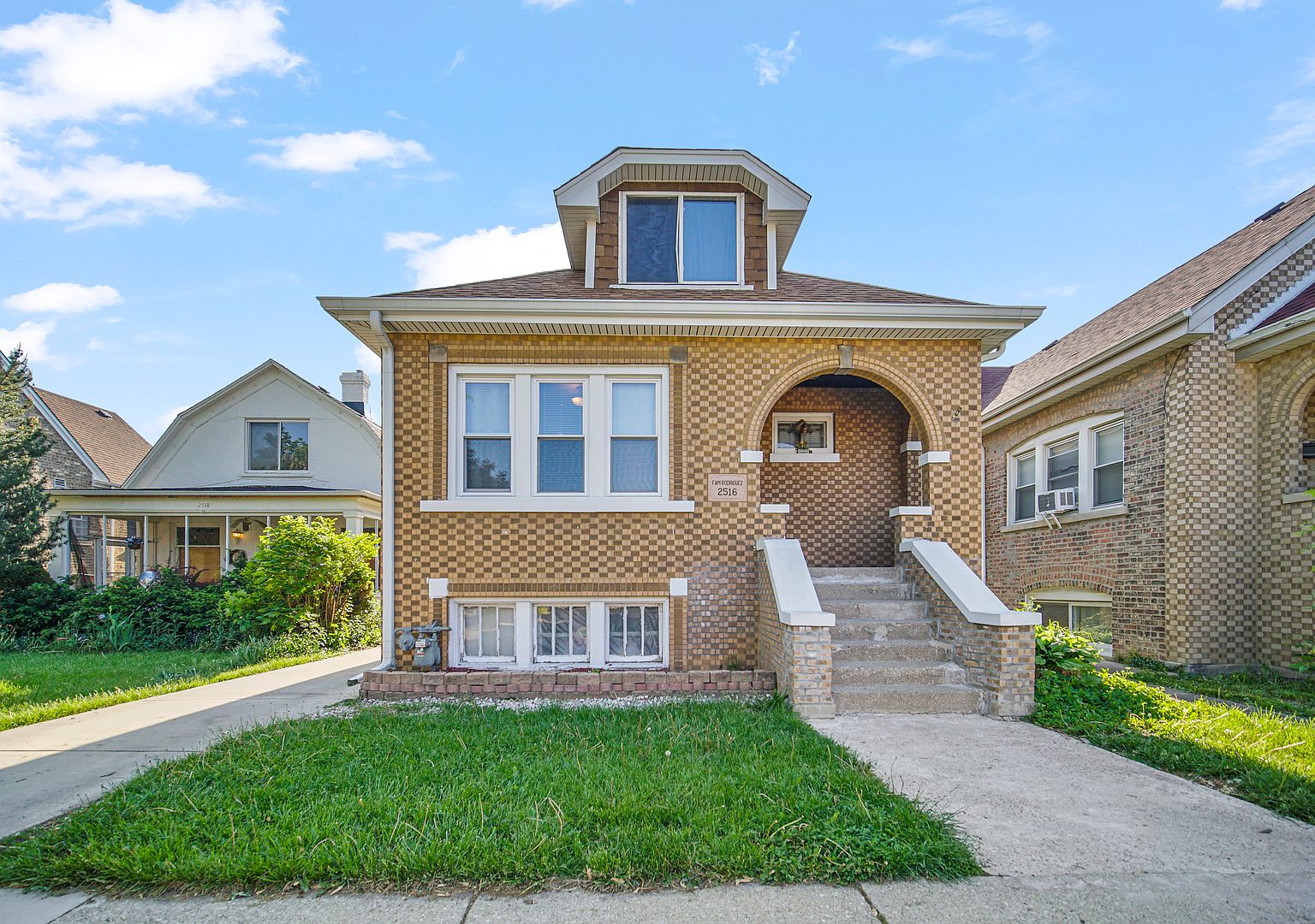 2516 Clarence Ave, Berwyn, IL 60402 | MLS #11792077 | Zillow