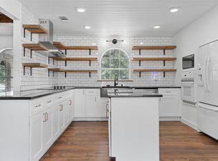 100 Woodcrest Rd, Georgetown, TX 78633