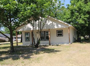 501 SE 1st St, Cooper, TX 75432