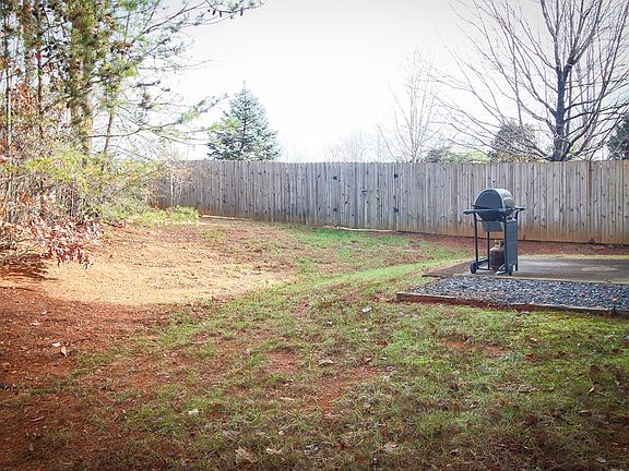 3rd image of 6224 Blue Ash Ln