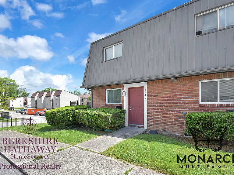 2409 Belcher Dr — Photo 1