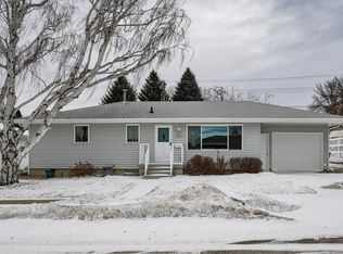 1737 N 9th St, Bismarck, ND 58501