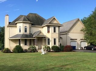 1 Aimes Way, Westport, MA 02790