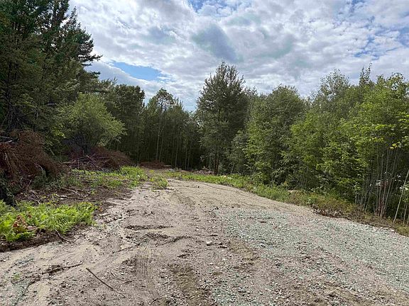 2nd image of 1103 North Road