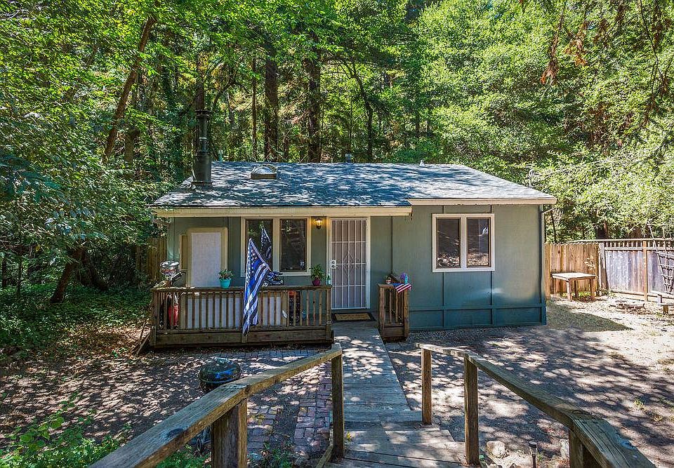 1st image of 221 Huckleberry Ln