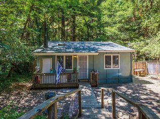 221 Huckleberry Ln, Boulder Creek, CA 95006