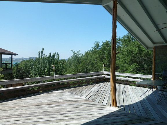 4th image of 563 Serene Woods Cir