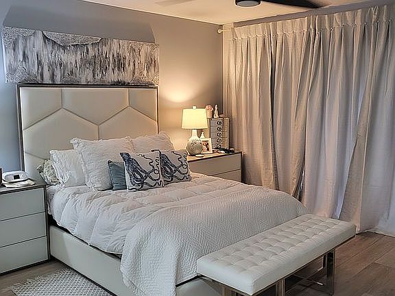 3rd image of 3509 Estepona Ave #1-23