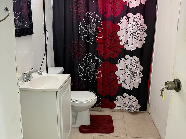 129 SE 5th St #1 — Photo 15