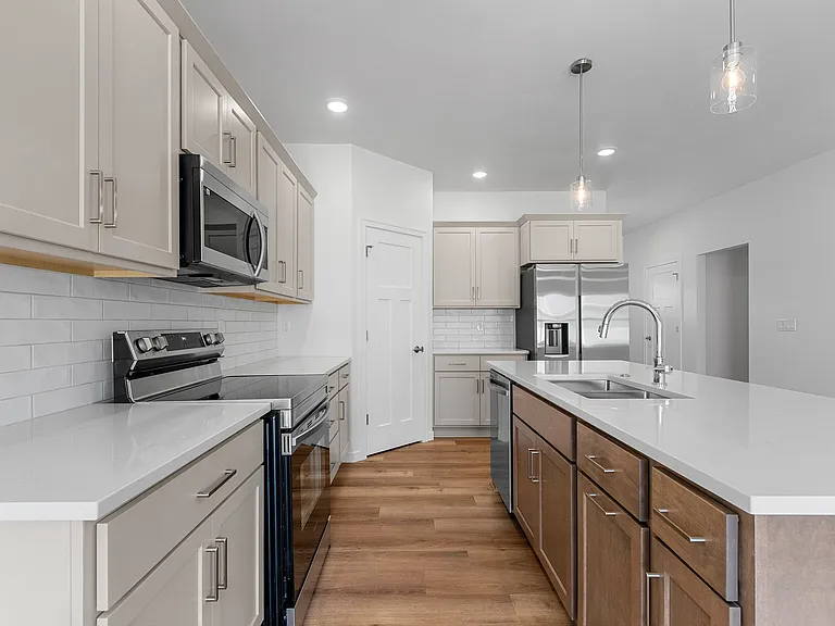 2716 Saffron Pl — Photo 3