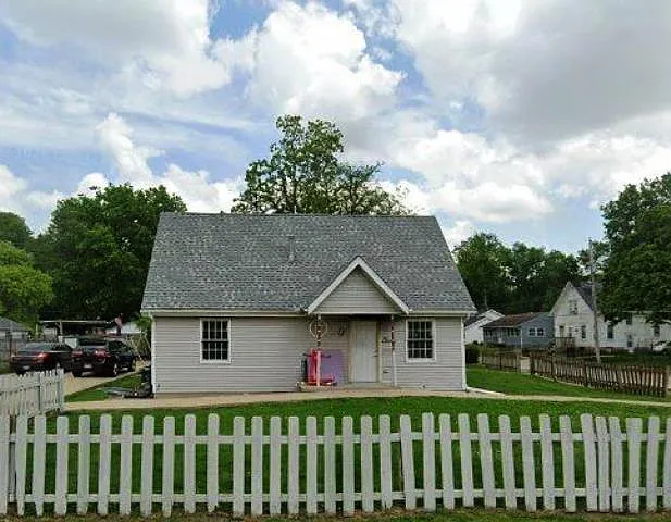 3 bed, $1,850 — Photo 1