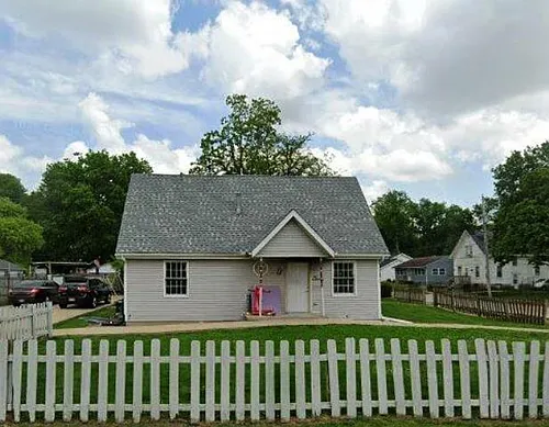 403 N Morris Ave Photo 1