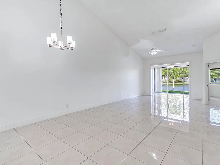 9130 Vineland Ct #C — Photo 7