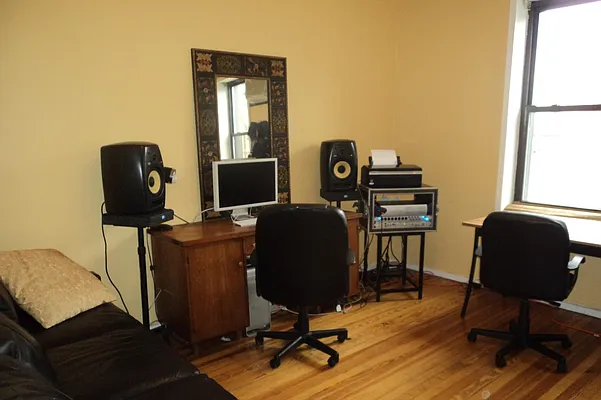 Rented by Corcoran | media 22