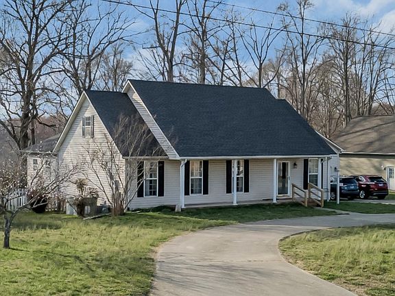 2nd image of 672 Old Snow Hill Rd