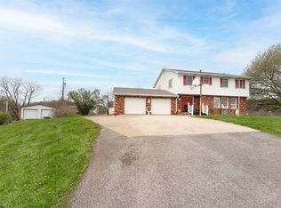 162 Finch Rd, Morgantown, WV 26508