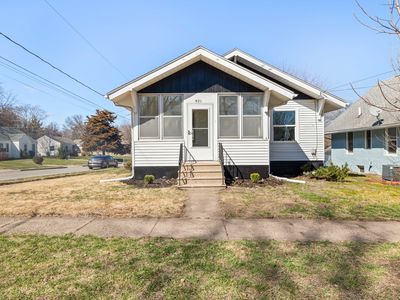 921 Madison Ave, Des Moines, IA, 50313