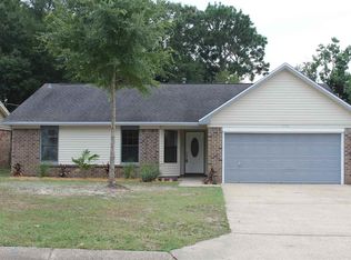 5774 Graymont Ln, Pensacola, FL 32526