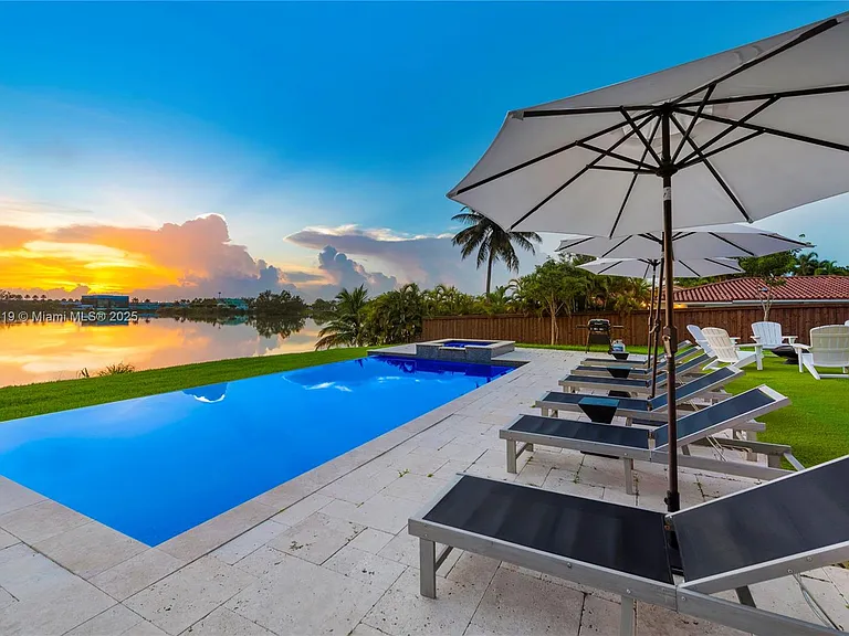 5420 SW 72nd Ave — Photo 46