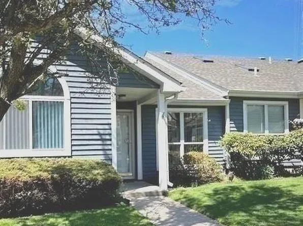 733 Spring Lake Drive #733, Middle Island, NY 11953