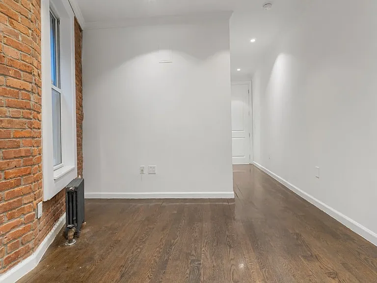 192 E 3rd St #5C — Photo 3